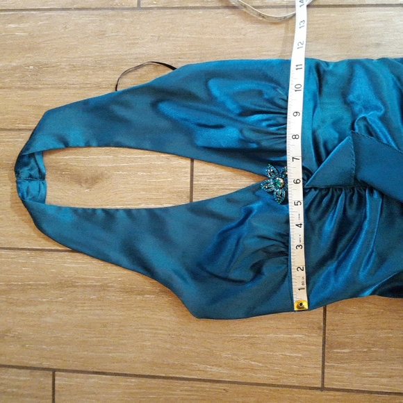 Jessica McClintock for Gunne Sax 3/4 turquoise backless mermaid halter dress - Picture 10 of 12